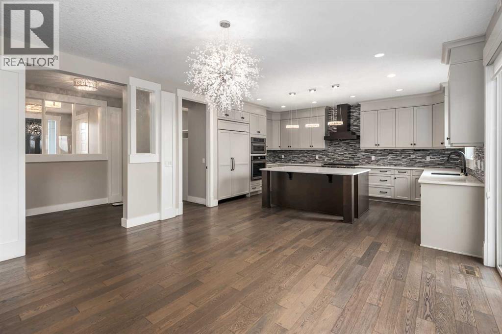 45 Rockcliff Heights Nw, Calgary, Alberta  T3G 0C7 - Photo 9 - A2302349