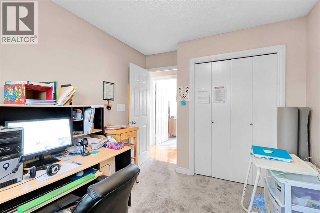 51 Bermondsey Place Nw, Calgary, Alberta  T3K 1V6 - Photo 31 - A2302844