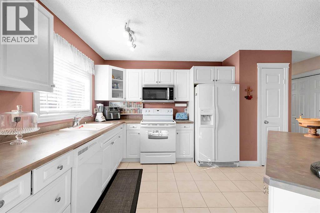 51 Bermondsey Place Nw, Calgary, Alberta  T3K 1V6 - Photo 24 - A2302844