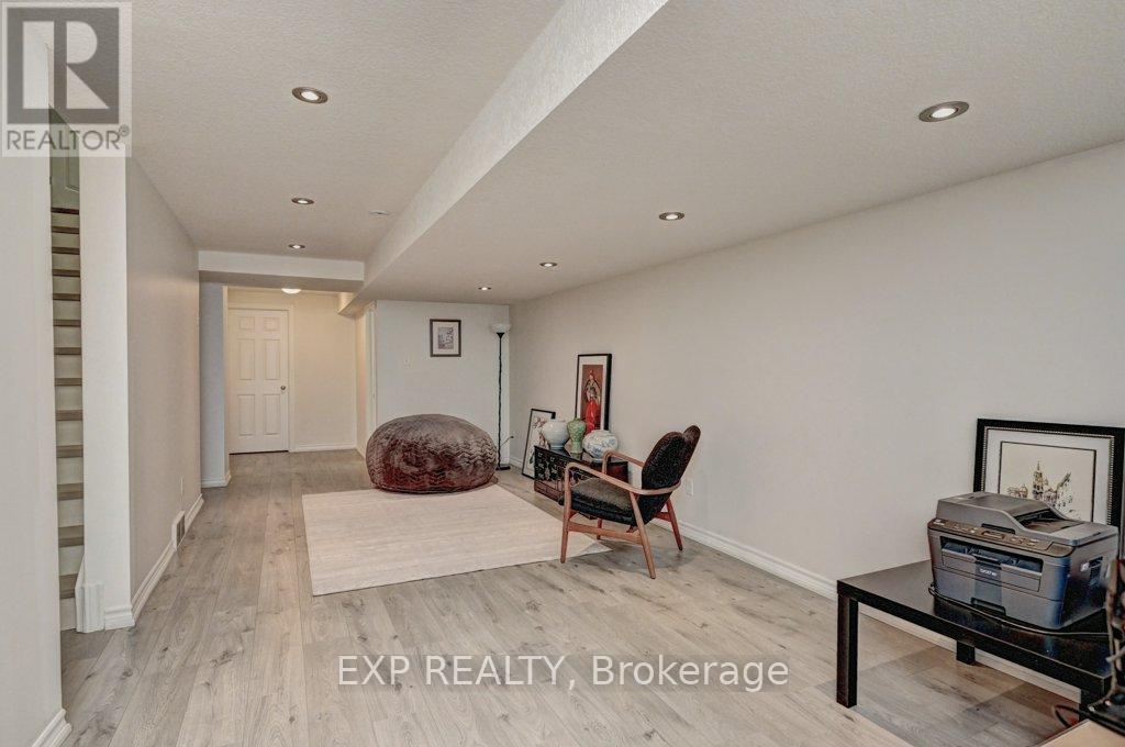 795 Laurelwood Drive, Waterloo, Ontario  N2V 0A3 - Photo 24 - X13016422