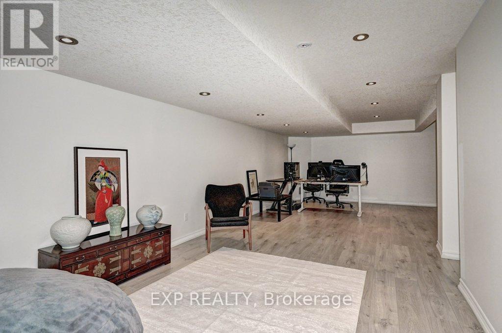 795 Laurelwood Drive, Waterloo, Ontario  N2V 0A3 - Photo 25 - X13016422