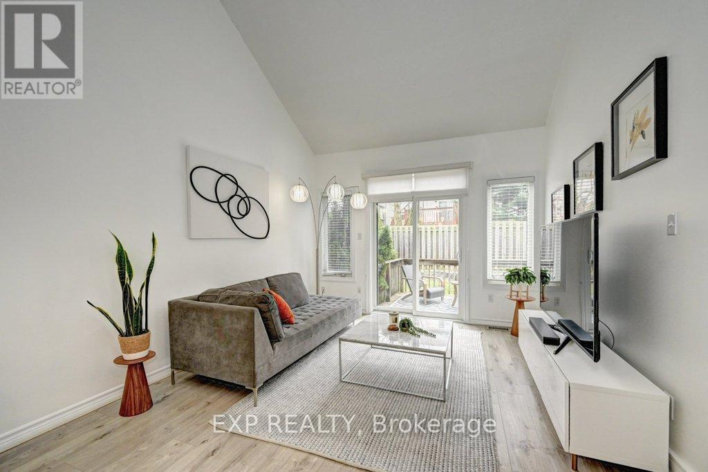 795 Laurelwood Drive, Waterloo, Ontario  N2V 0A3 - Photo 5 - X13016422