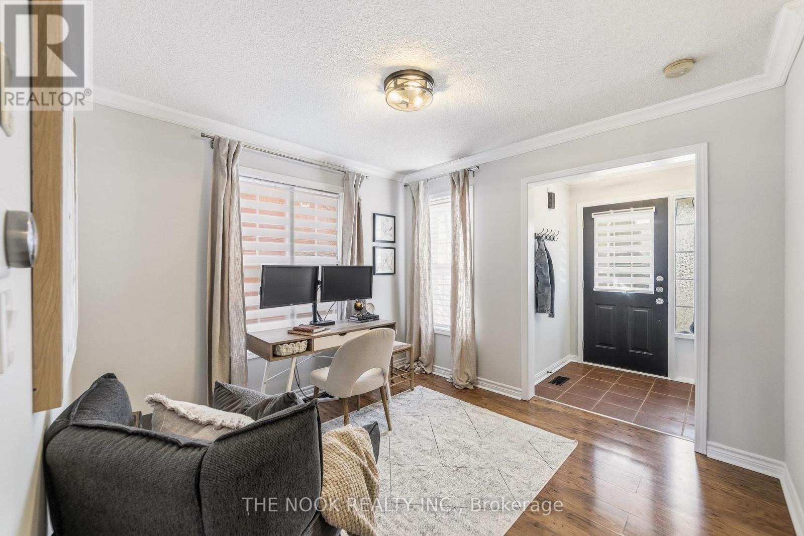 1556 Harwood Drive, Milton (Cl Clarke), Ontario  L9T 5K1 - Photo 3 - W13016528