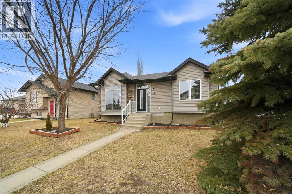 115 Kirkland Close, Red Deer, Alberta  T4P 4A4 - Photo 2 - A2301743