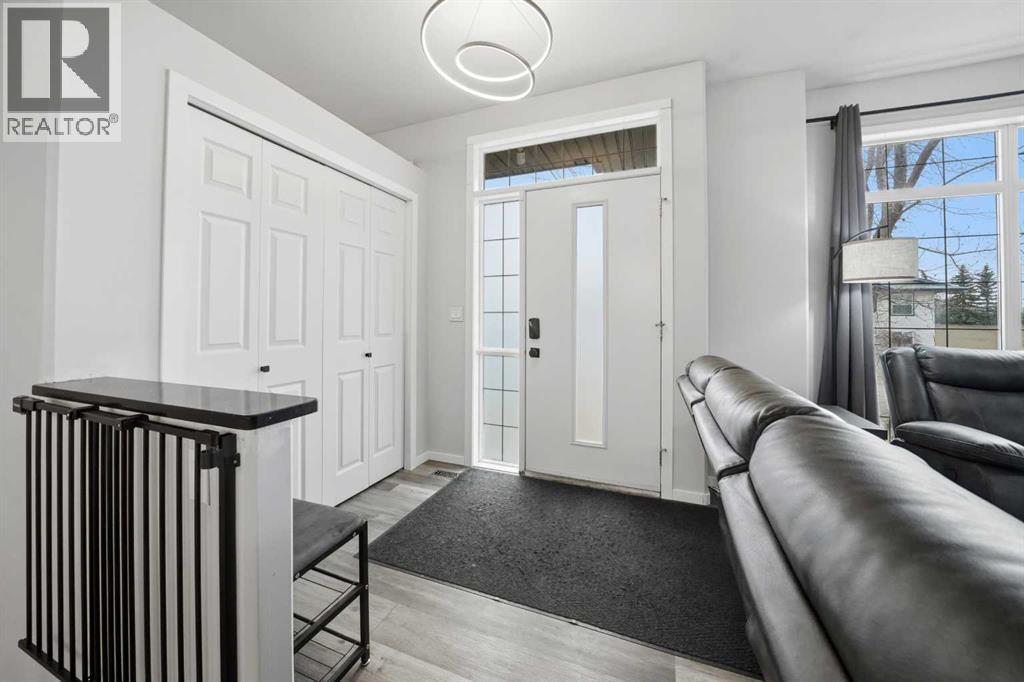 115 Kirkland Close, Red Deer, Alberta  T4P 4A4 - Photo 4 - A2301743