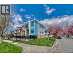 2 1495 E 58TH AVENUE, Vancouver, British Columbia
