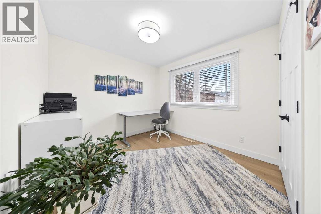 5219 Valiant Drive Nw, Calgary, Alberta  T3A 0Y6 - Photo 11 - A2302094