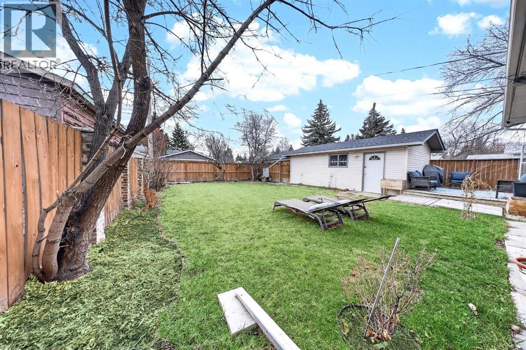 5219 Valiant Drive Nw, Calgary, Alberta  T3A 0Y6 - Photo 24 - A2302094