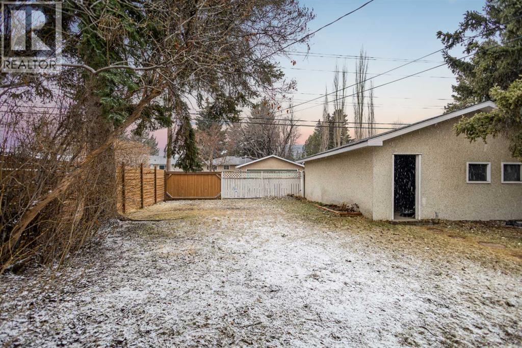 4823 Vanguard Road Nw, Calgary, Alberta  T3A 0R5 - Photo 33 - A2302774