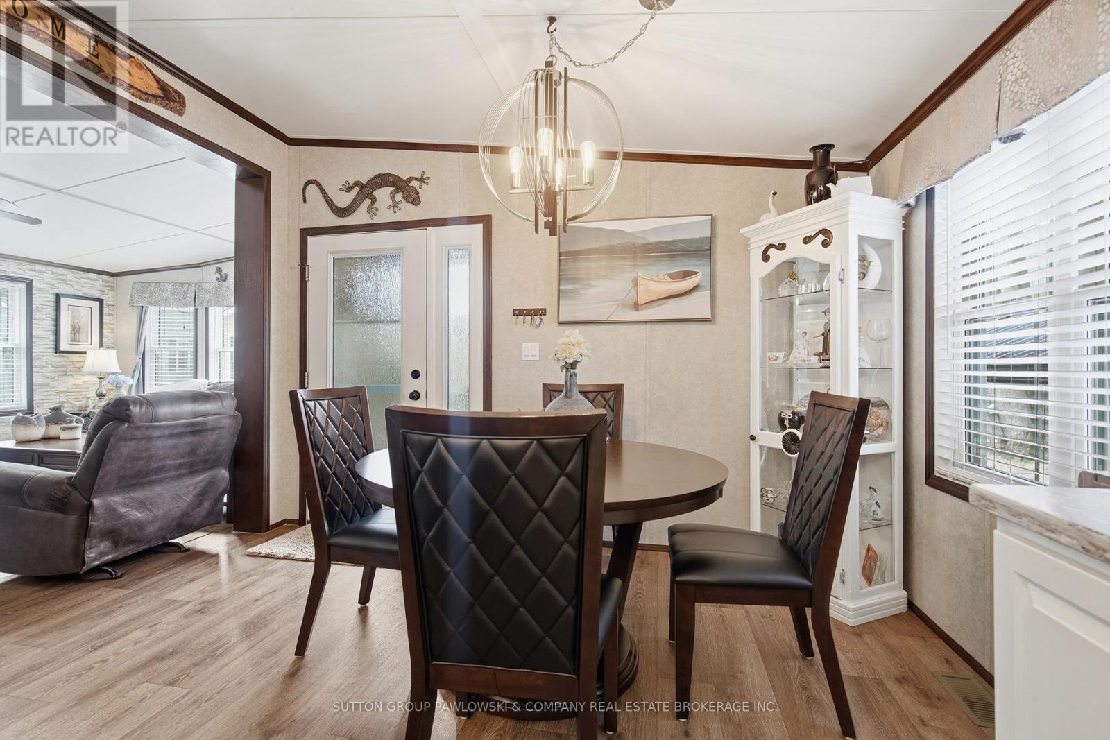 142 - 22790 Amiens Road, Middlesex Centre, Ontario  N0L 1R0 - Photo 4 - X13016518