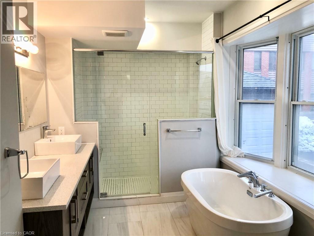 8 Wellington Street Unit# 2, Kitchener, Ontario  N2G 2E5 - Photo 7 - 40822132