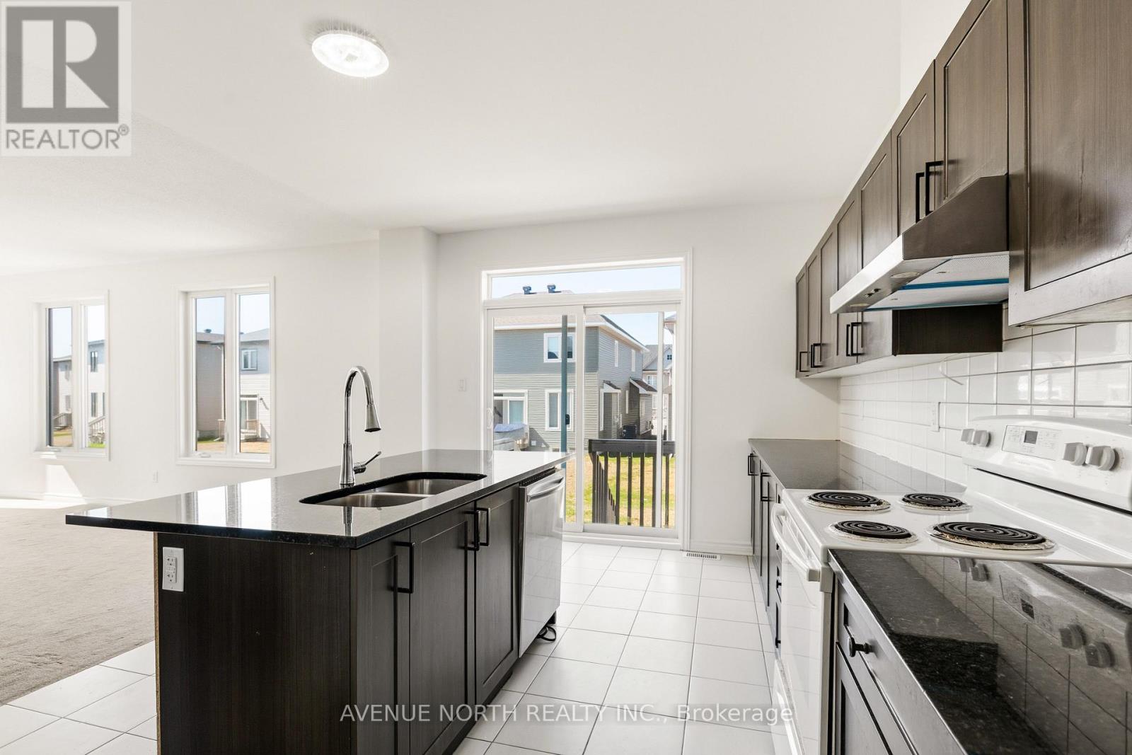 36 Dun Skipper Drive, Ottawa, Ontario  K1X 0J3 - Photo 23 - X13016450