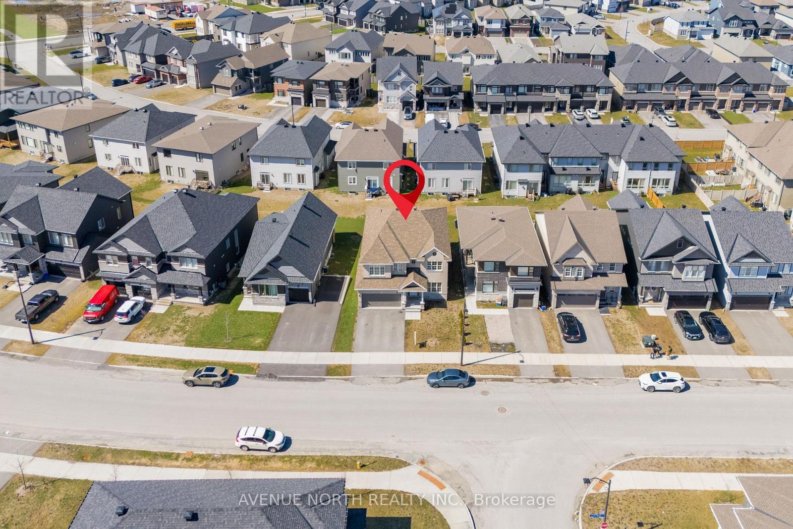 36 Dun Skipper Drive, Ottawa, Ontario  K1X 0J3 - Photo 3 - X13016450