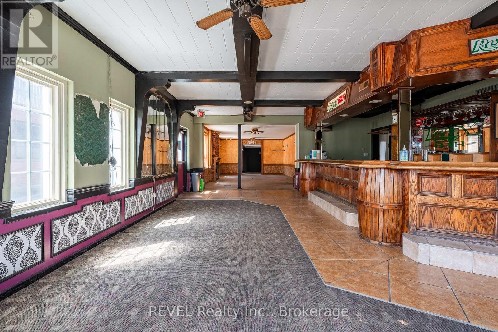 131 Niagara Street, St. Catharines, Ontario  L2R 4L6 - Photo 4 - X13016522