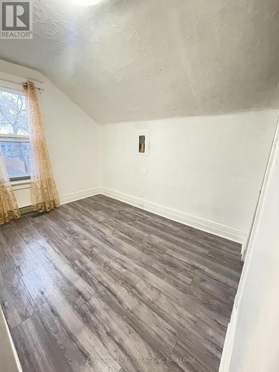 99 Page Street, St. Catharines, Ontario  L2R 4A8 - Photo 7 - X13016532