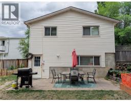 710 Ivy Street, Castlegar, British Columbia