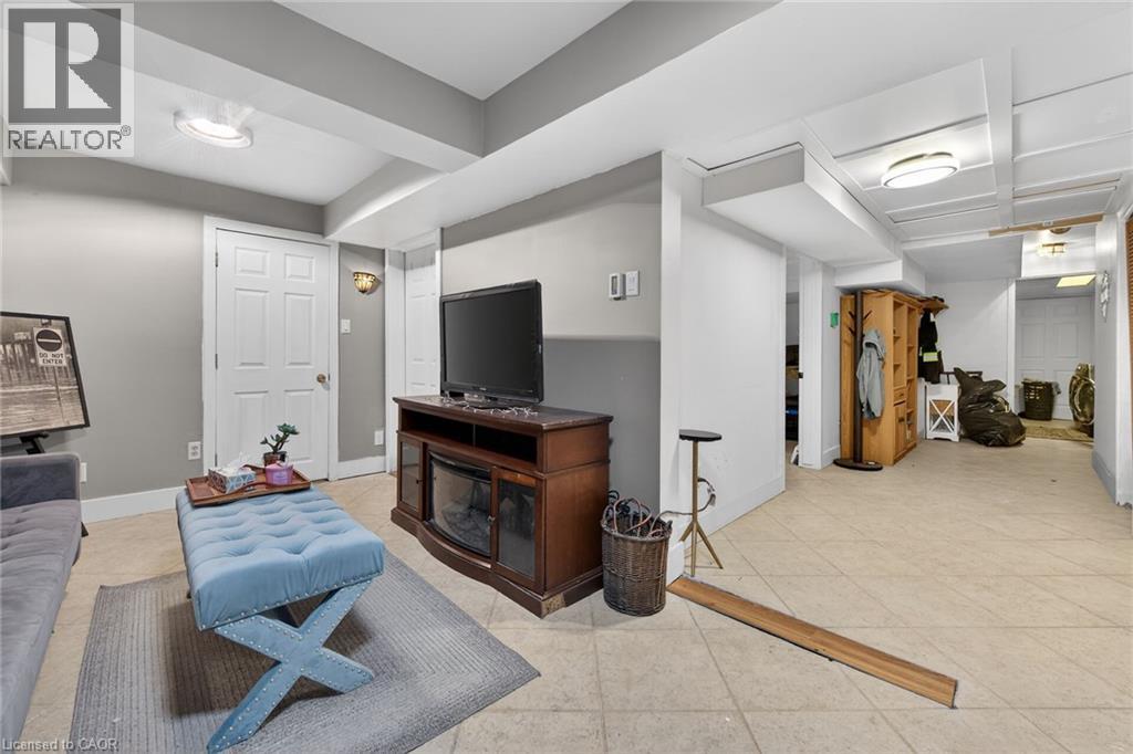 249 Lloyminn Avenue, Ancaster, Ontario  L9G 4C4 - Photo 44 - 40822133