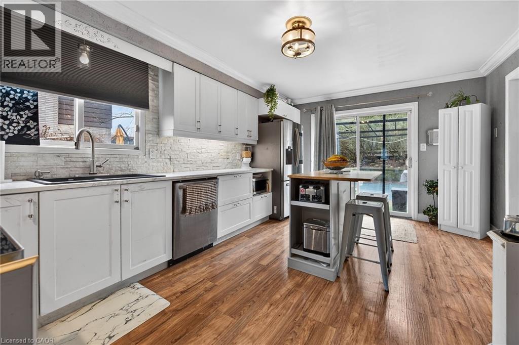 249 Lloyminn Avenue, Ancaster, Ontario  L9G 4C4 - Photo 9 - 40822133