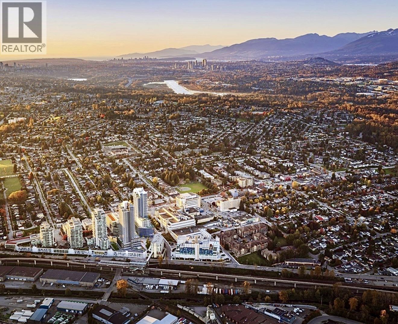 2703 230 Keary Street, New Westminster, British Columbia  V3L 0A6 - Photo 2 - R3111924