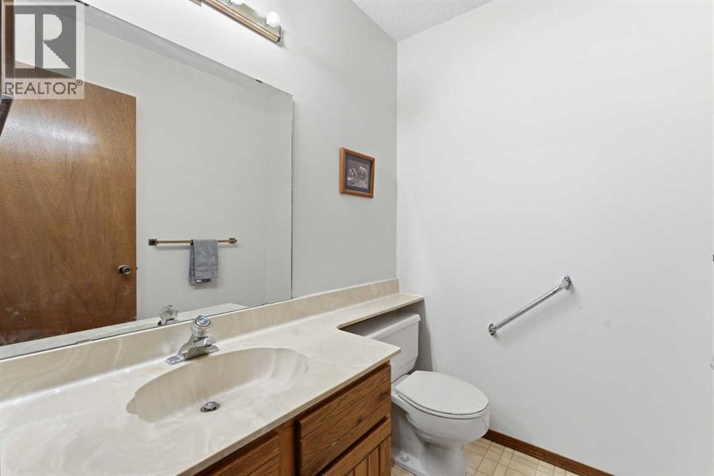 427 Woodbine Boulevard SW, Calgary, Alberta  T2W 4G9 - Photo 27 - A2302139