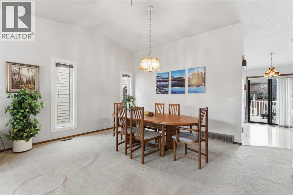 427 Woodbine Boulevard SW, Calgary, Alberta  T2W 4G9 - Photo 13 - A2302139