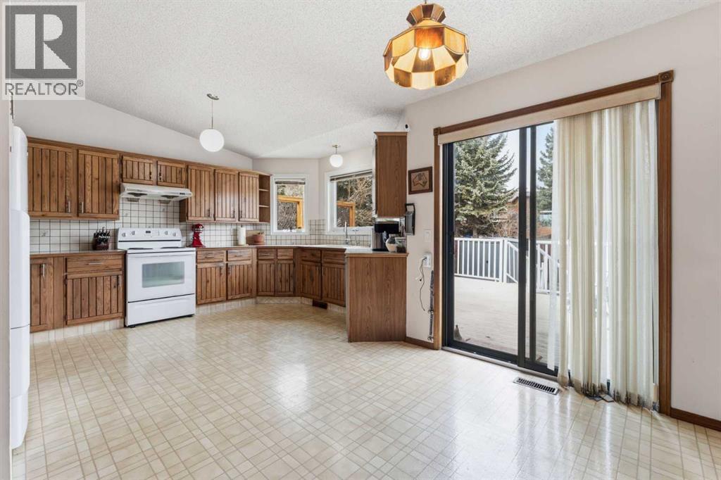 427 Woodbine Boulevard SW, Calgary, Alberta  T2W 4G9 - Photo 22 - A2302139