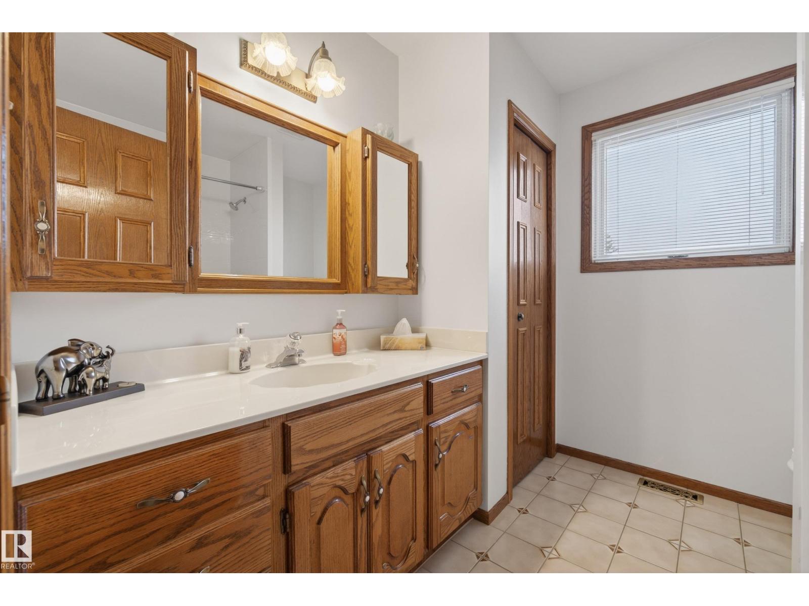 9912 162 Av Nw, Edmonton, Alberta  T5X 5M4 - Photo 32 - E4483073