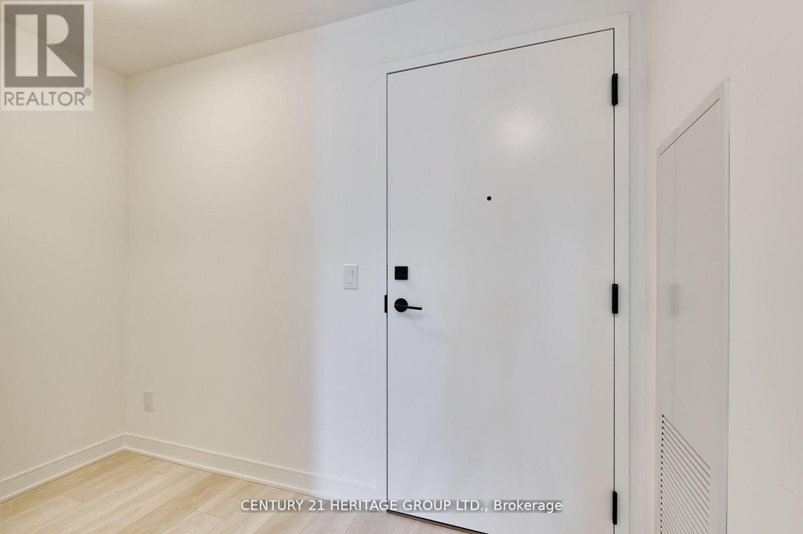 S560 - 180 Mill Street, Toronto, Ontario  M5A 0V7 - Photo 5 - C13016484