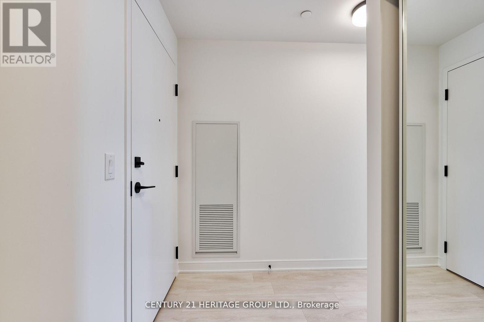 S560 - 180 Mill Street, Toronto, Ontario  M5A 0V7 - Photo 6 - C13016484