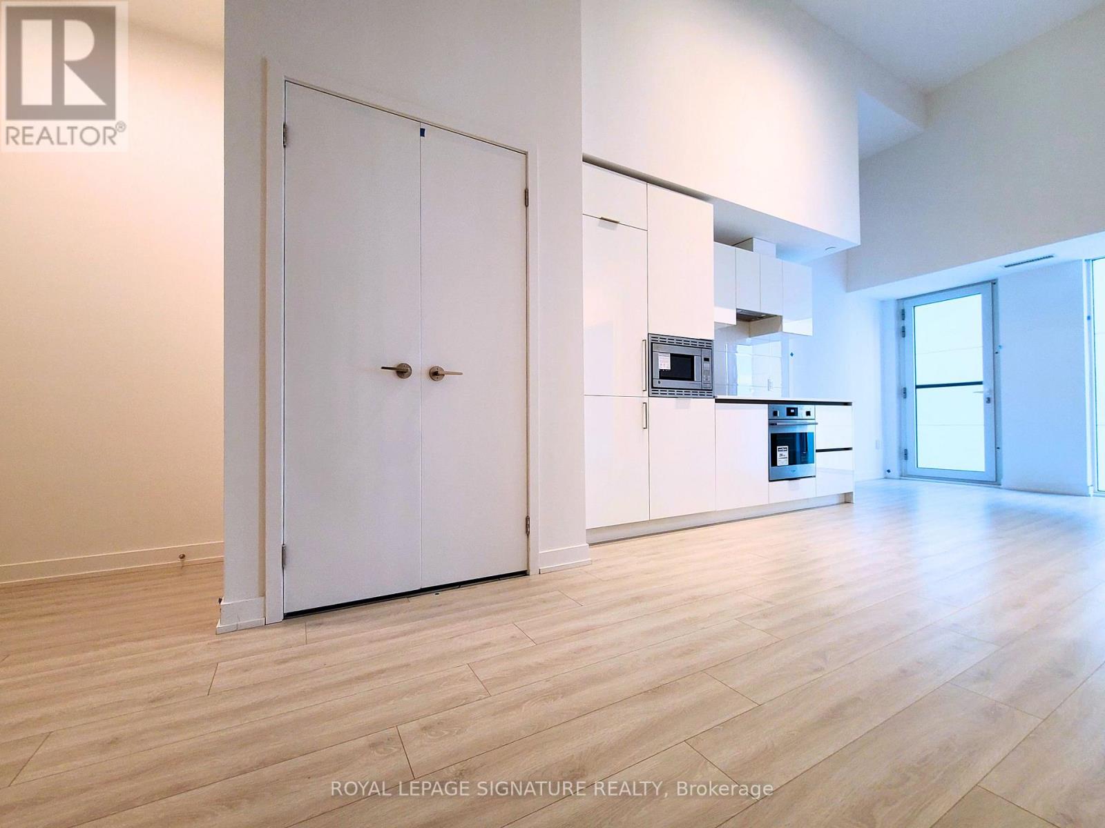 602 - 238 Simcoe Street, Toronto, Ontario  M5T 0E2 - Photo 3 - C13016496