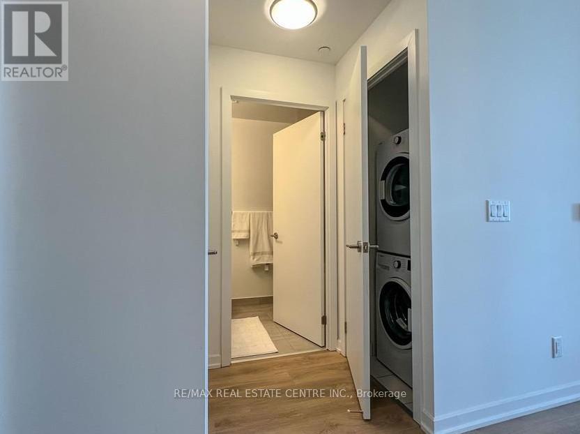 722 - 36 Forest Manor Road, Toronto (Henry Farm), Ontario  M2J 1M1 - Photo 12 - C13016502