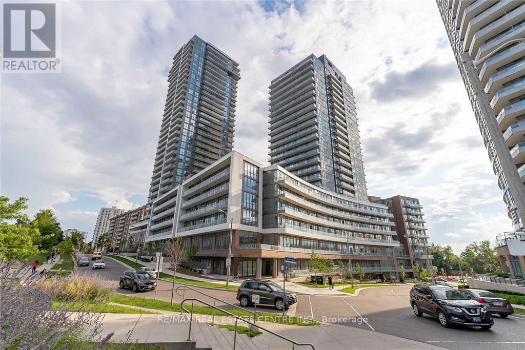 722 - 36 Forest Manor Road, Toronto (Henry Farm), Ontario  M2J 1M1 - Photo 4 - C13016502