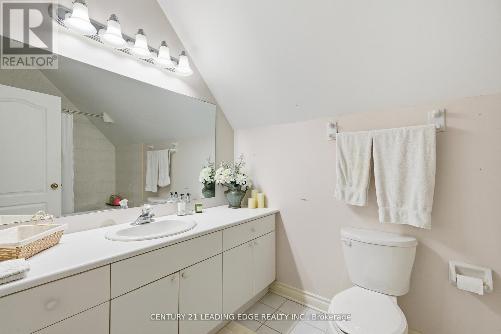 8 Bunhill Court, Ajax, Ontario  L1Z 1X5 - Photo 31 - E13016460