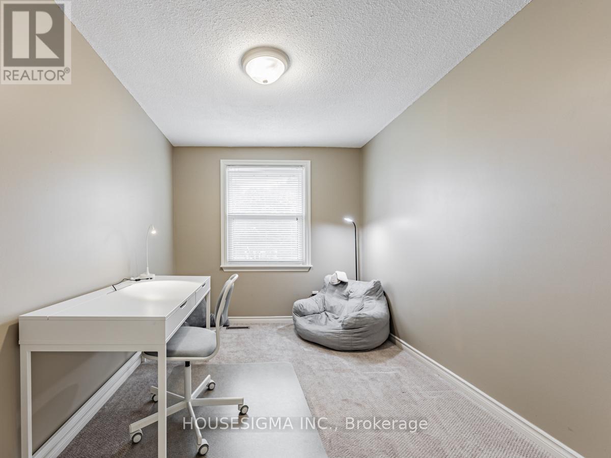 1379 Orlando Court, Oshawa, Ontario  L1G 6T8 - Photo 25 - E13016492