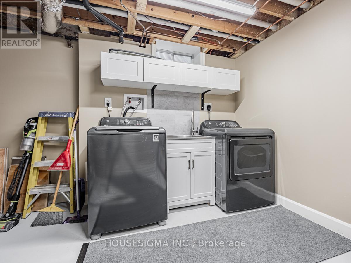 1379 Orlando Court, Oshawa, Ontario  L1G 6T8 - Photo 31 - E13016492