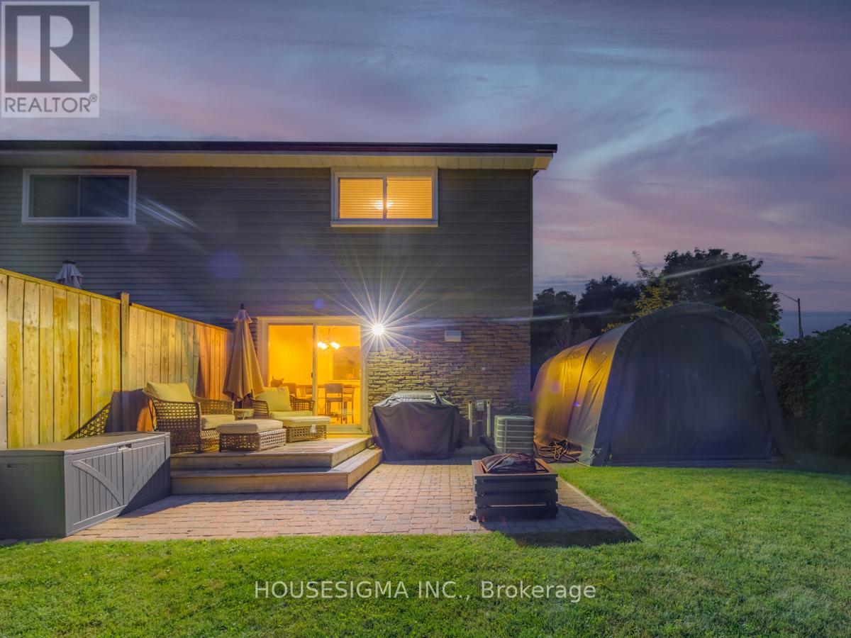 1379 Orlando Court, Oshawa, Ontario  L1G 6T8 - Photo 6 - E13016492