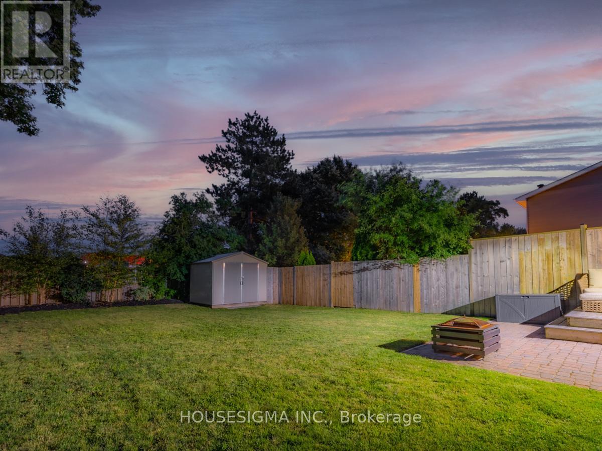 1379 Orlando Court, Oshawa, Ontario  L1G 6T8 - Photo 7 - E13016492