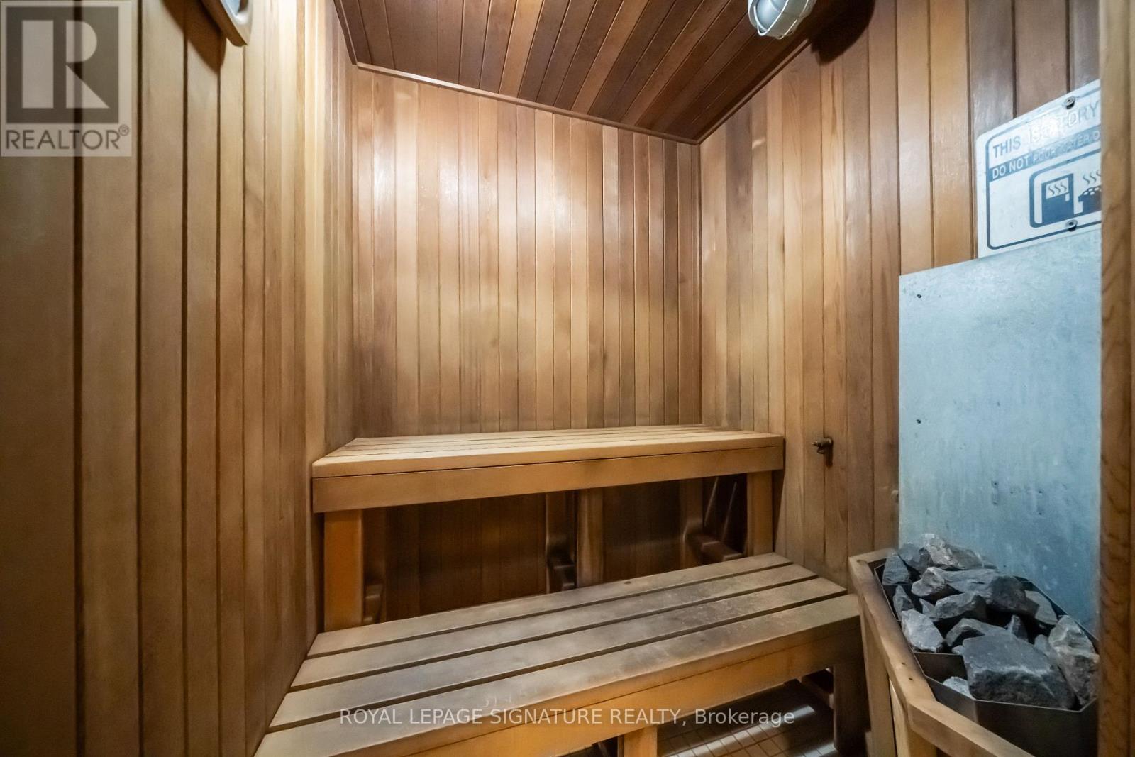 2217 - 18 Sommerset Way, Toronto, Ontario  M2N 6X5 - Photo 21 - C13008628