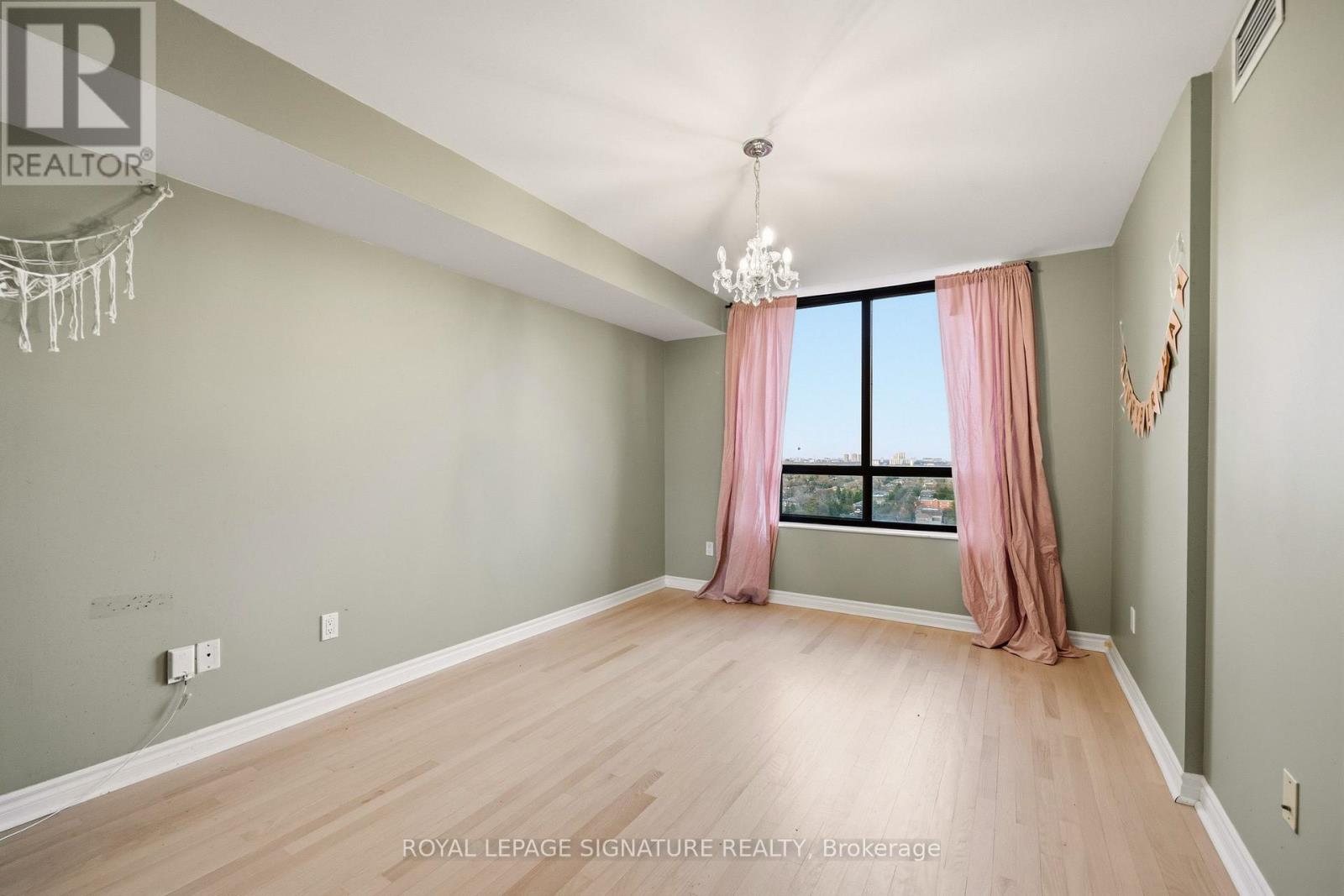 2217 - 18 Sommerset Way, Toronto, Ontario  M2N 6X5 - Photo 15 - C13008628