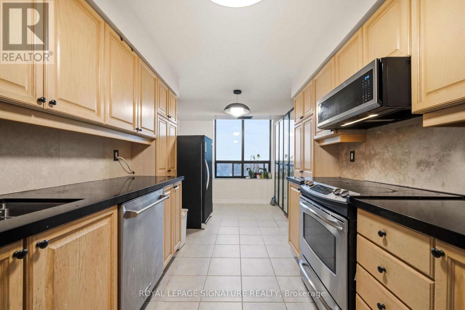 2217 - 18 Sommerset Way, Toronto, Ontario  M2N 6X5 - Photo 10 - C13008628