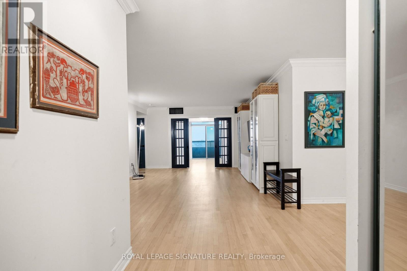 2217 - 18 Sommerset Way, Toronto, Ontario  M2N 6X5 - Photo 3 - C13008628