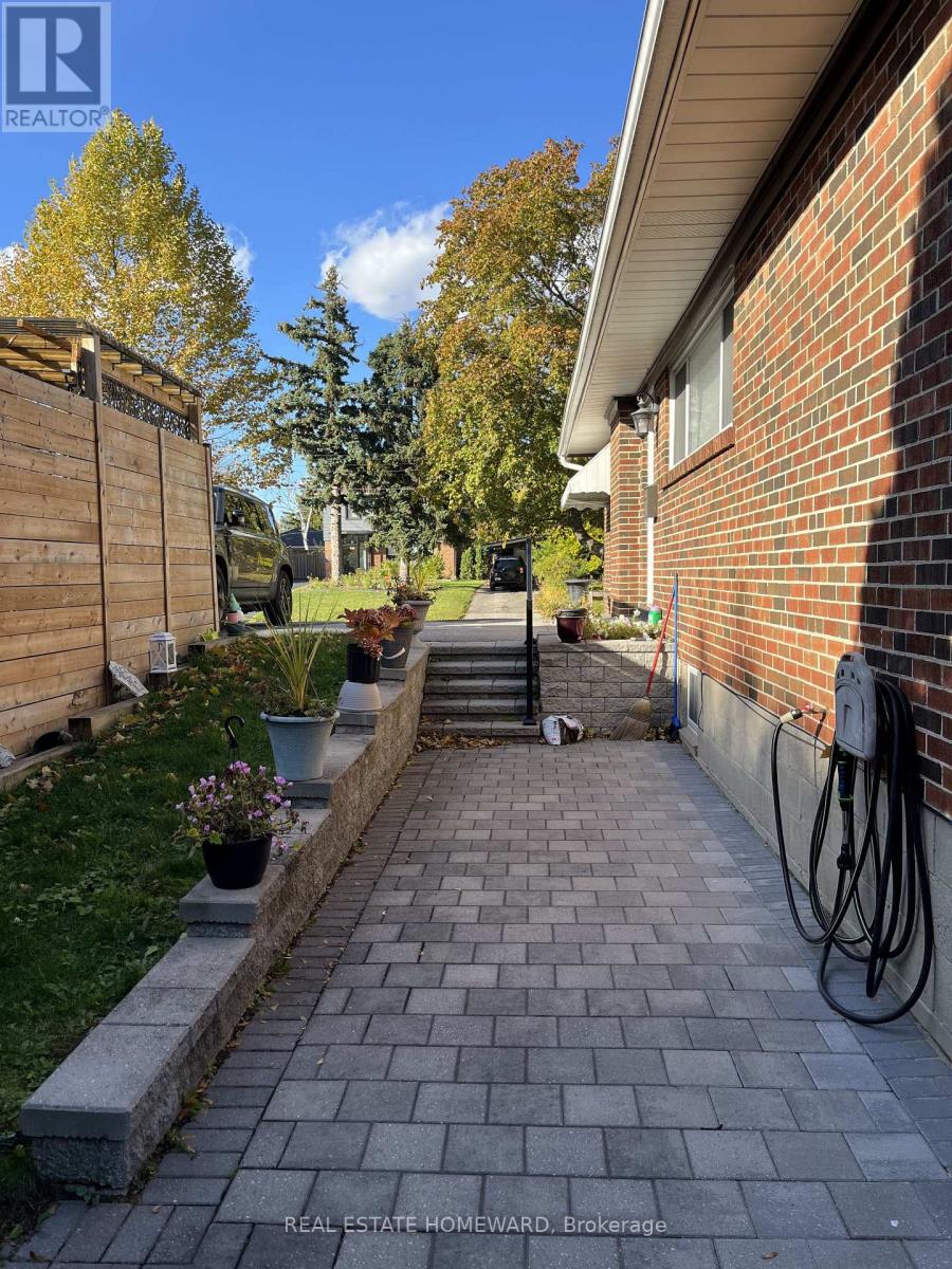 4 Moorecroft Crescent, Toronto, Ontario  M1K 3V1 - Photo 21 - E12539392