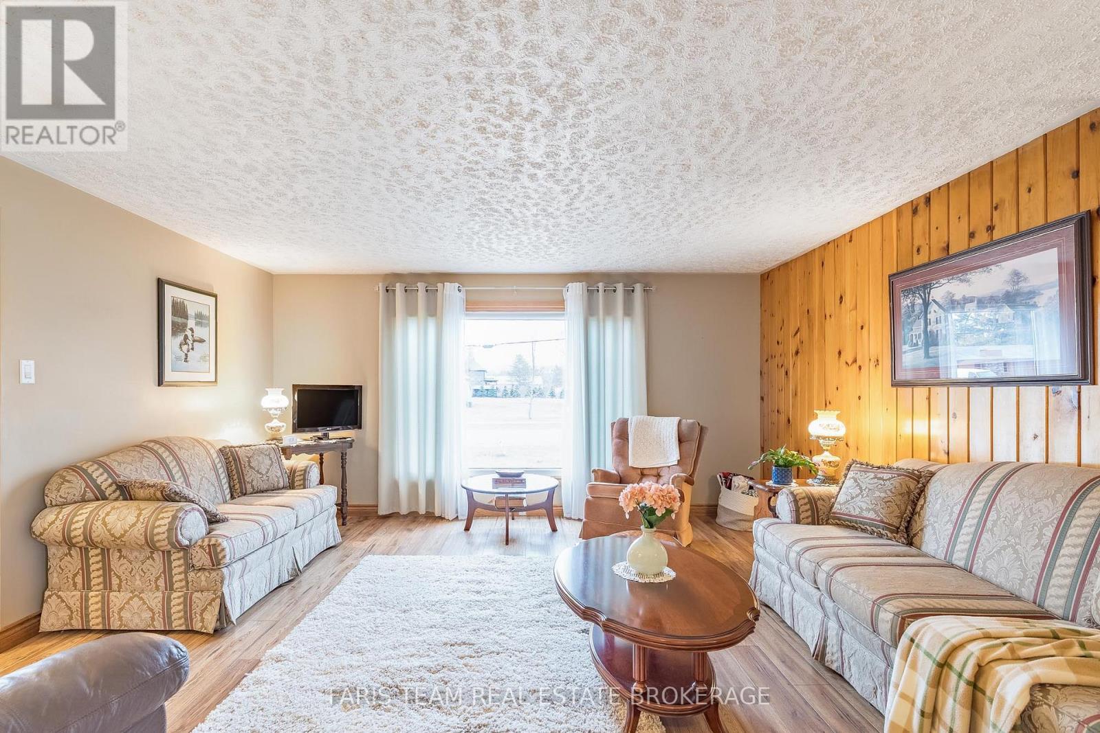 142 Oriole Drive, East Gwillimbury, Ontario  L9N 1G9 - Photo 18 - N12895022