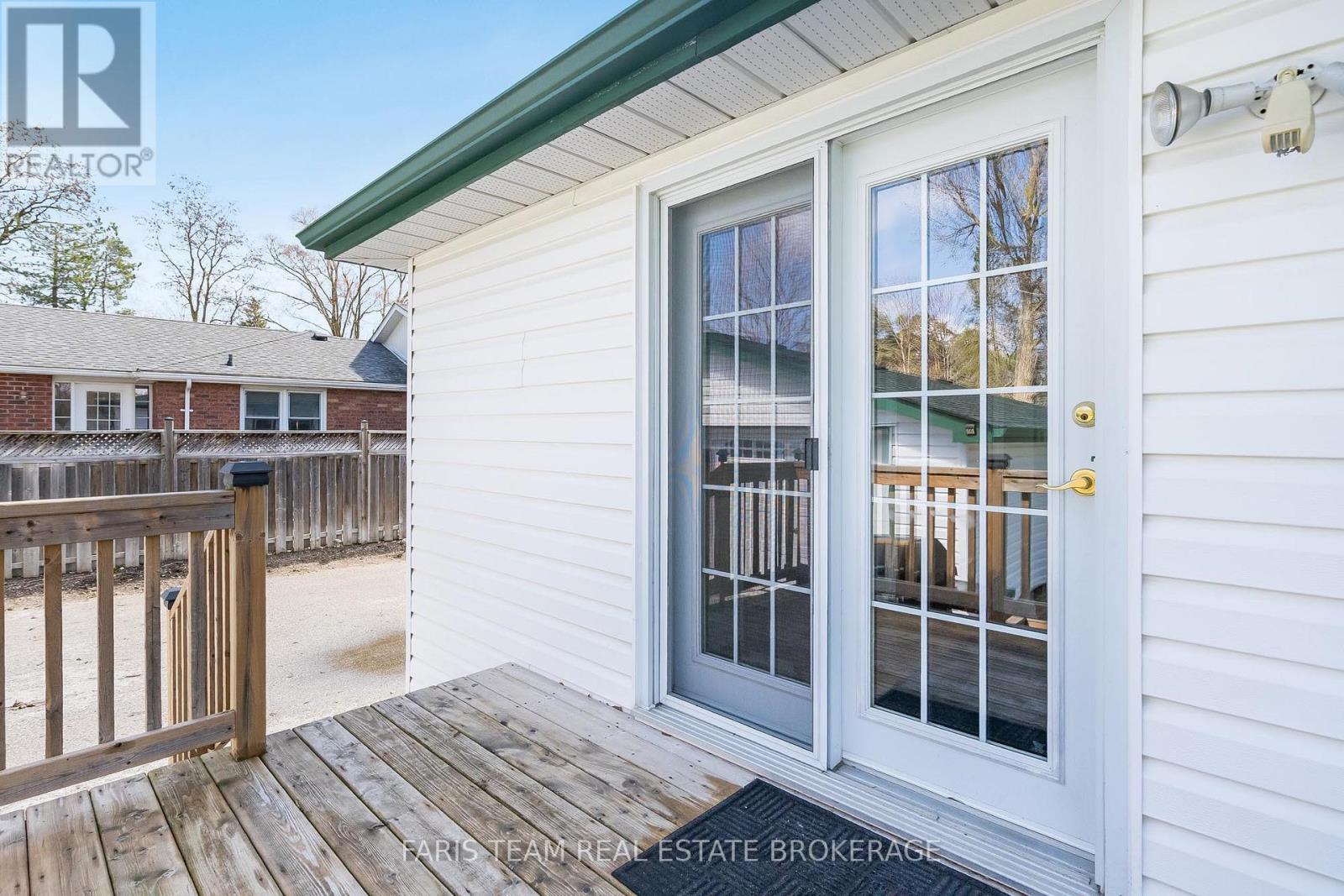 142 Oriole Drive, East Gwillimbury, Ontario  L9N 1G9 - Photo 40 - N12895022