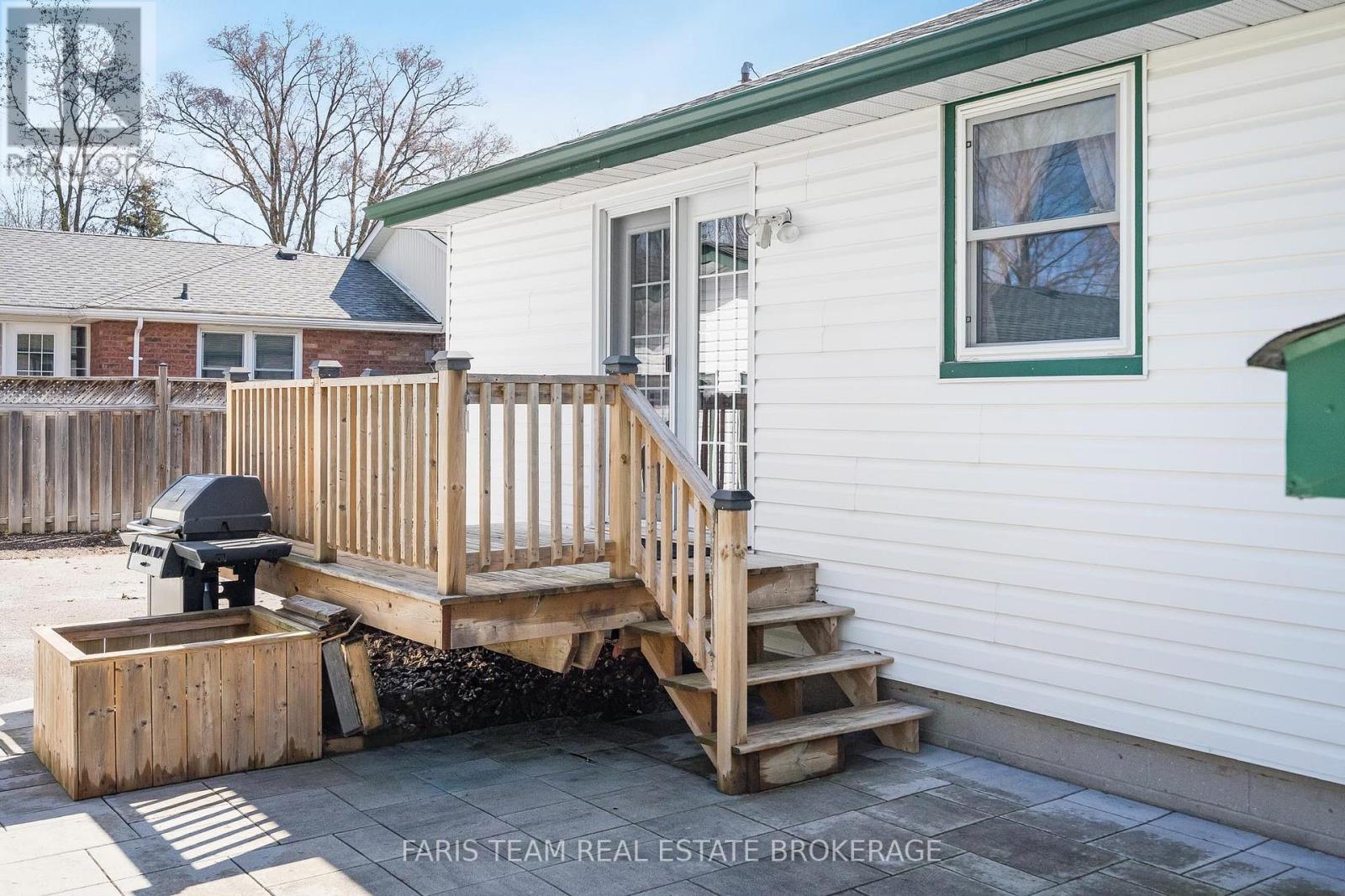 142 Oriole Drive, East Gwillimbury, Ontario  L9N 1G9 - Photo 41 - N12895022