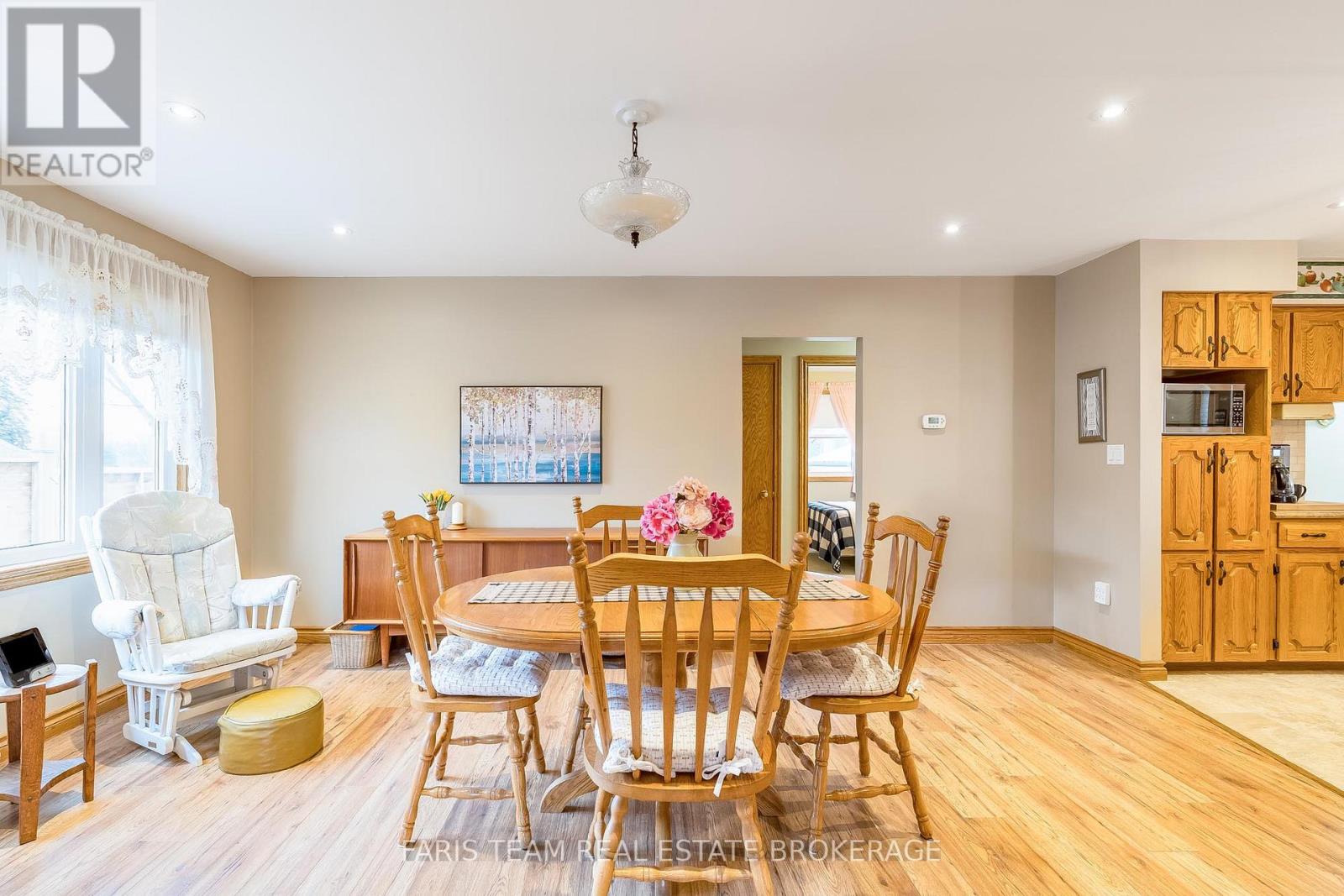 142 Oriole Drive, East Gwillimbury, Ontario  L9N 1G9 - Photo 17 - N12895022