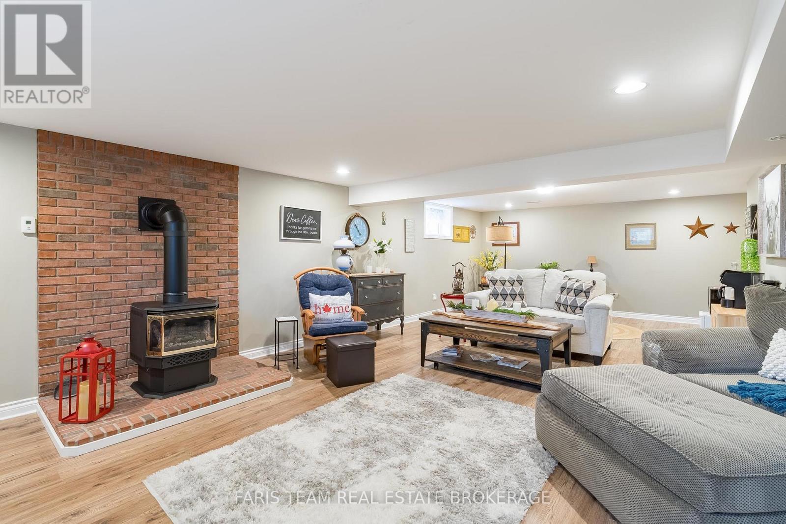 142 Oriole Drive, East Gwillimbury, Ontario  L9N 1G9 - Photo 33 - N12895022