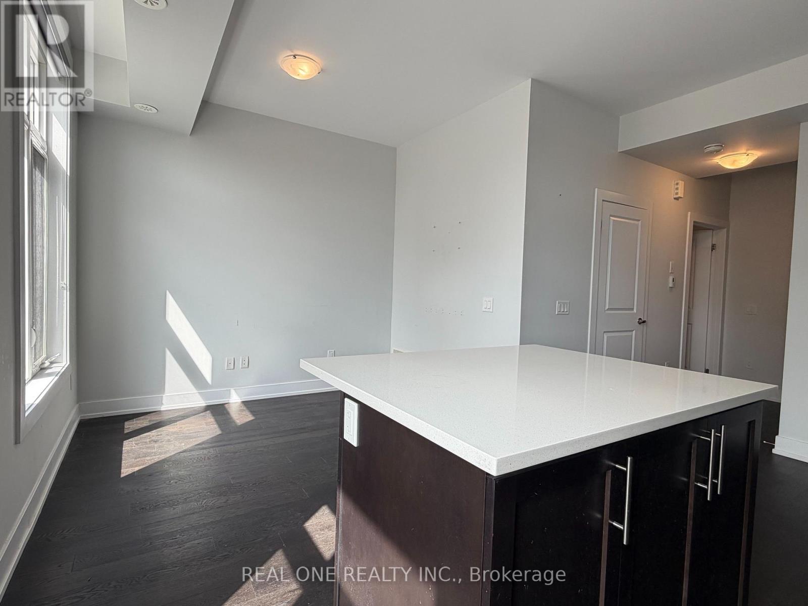 207 - 9560 Islington Avenue, Vaughan, Ontario  L4H 5E8 - Photo 5 - N13016444