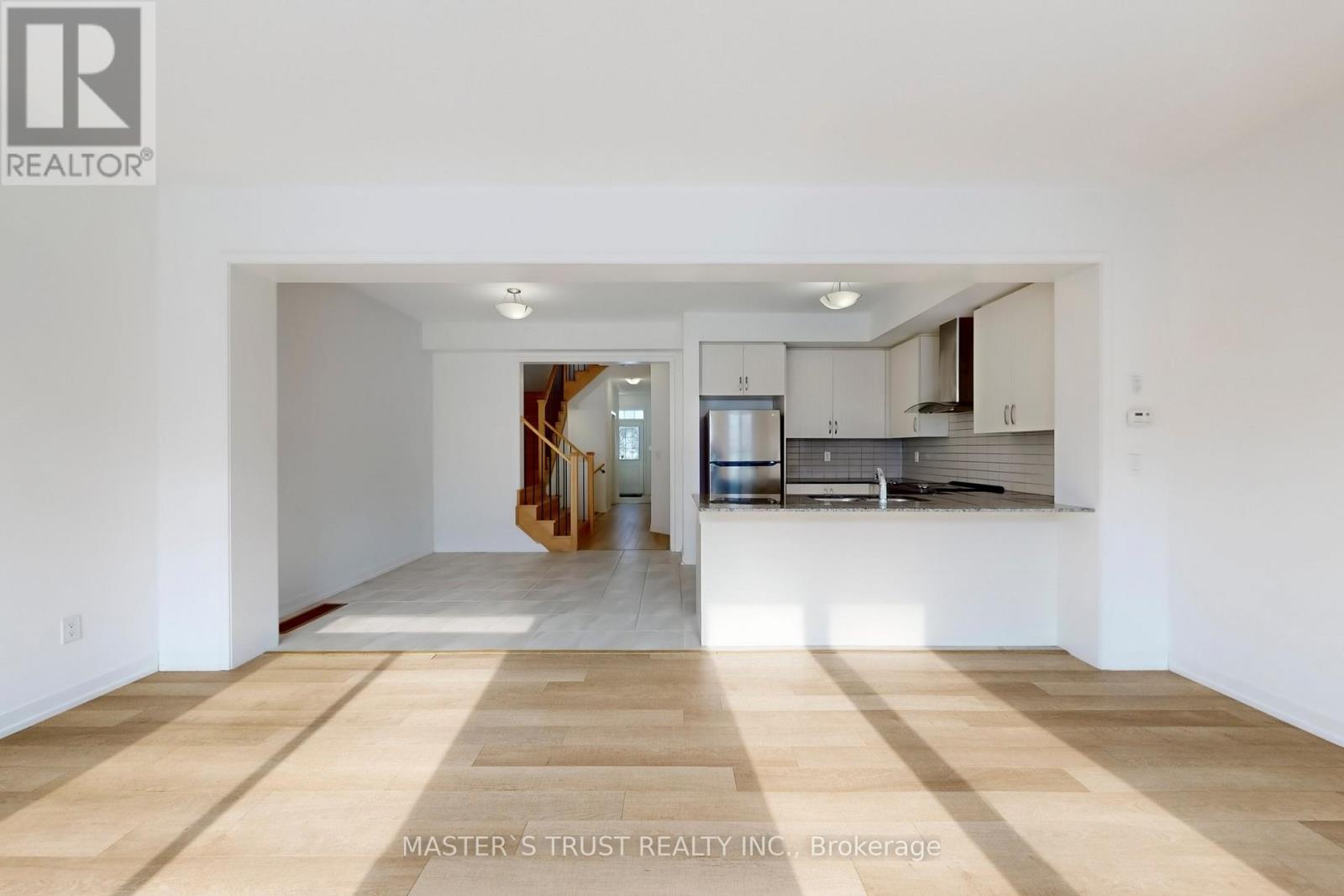 208 HARDING PARK STREET, newmarket (glenway estates), Ontario