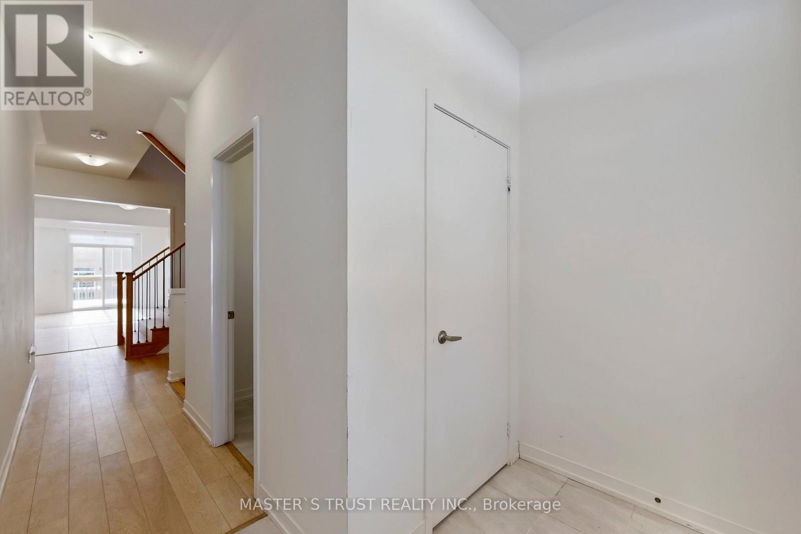 208 Harding Park Street, Newmarket (Glenway Estates), Ontario  L3Y 0E3 - Photo 14 - N13016452